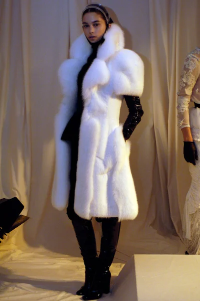 Look 4